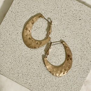 Vintage Bold Hammered Hoops - Gold